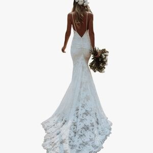 Wedding dress, white, mermaid, spaghetti straps, v neck, low back,